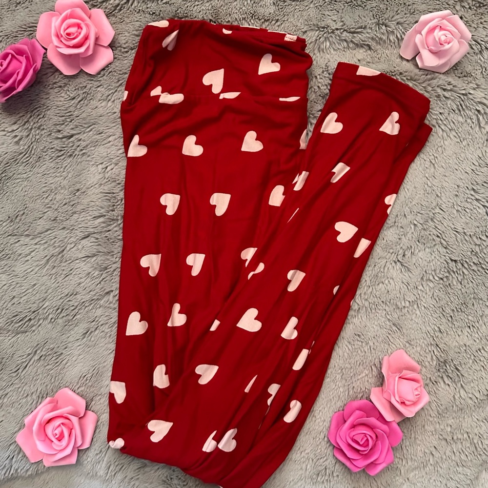 LuLaRoe Valentine’s Tall & Curvy Leggings